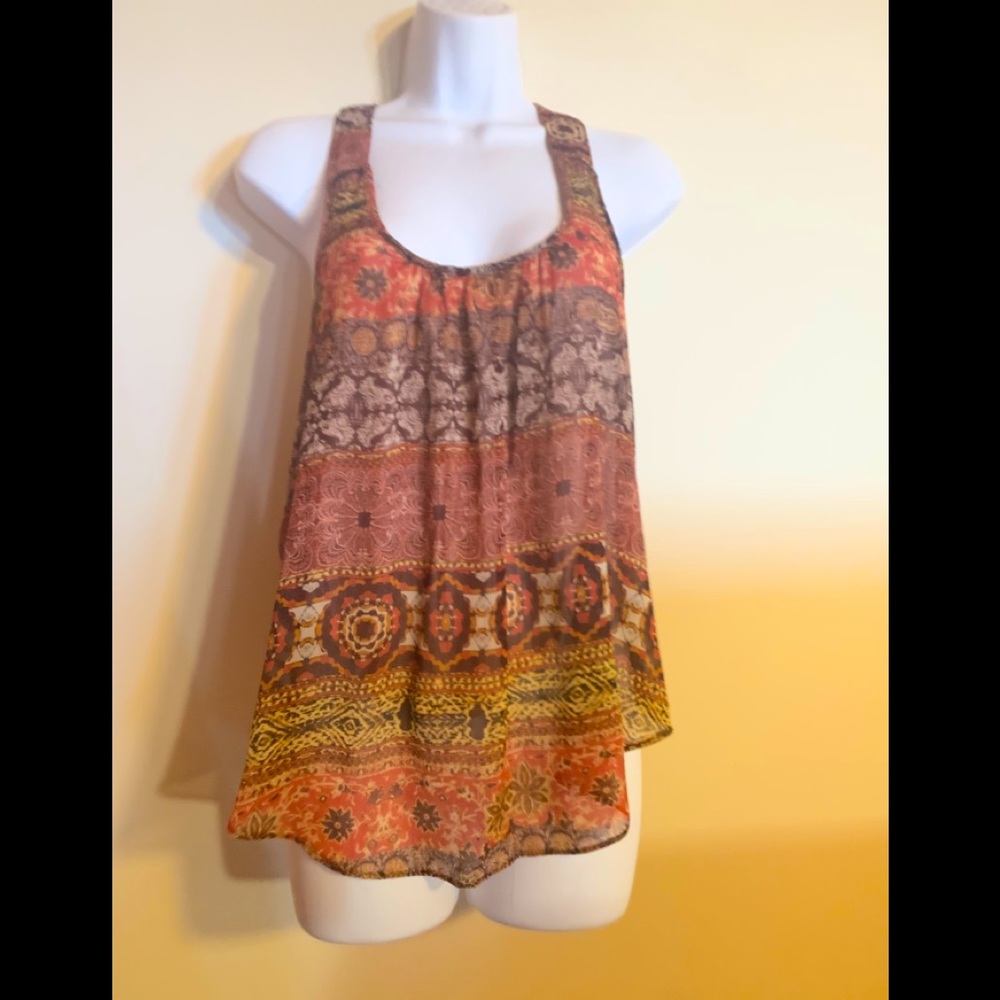 Pretty sleeveless top